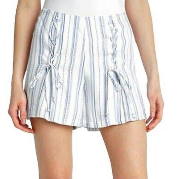 Abbeline Flared Front Laced | Medium - Picture 1 of 6